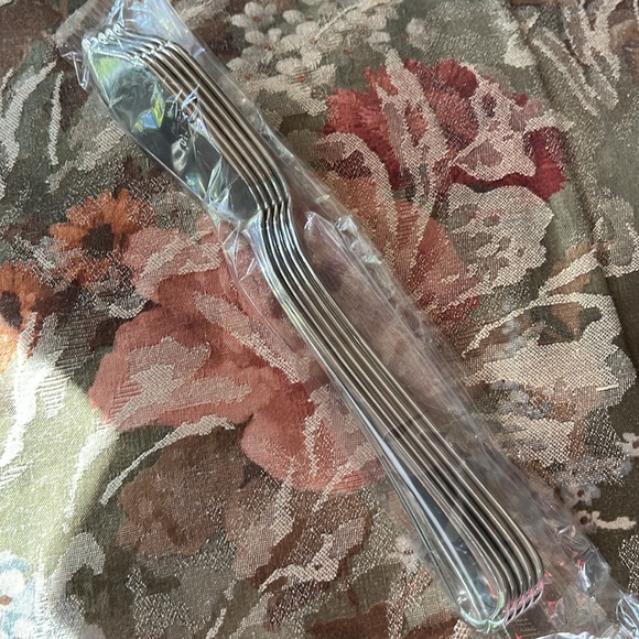 Stainless steel butter knife set of 6 - Picture 3 of 3